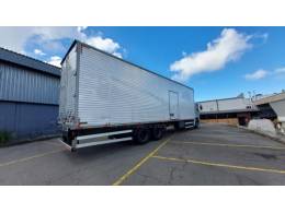 VOLKSWAGEN - 24-250 - 2011/2011 - Prata - Sob Consulta