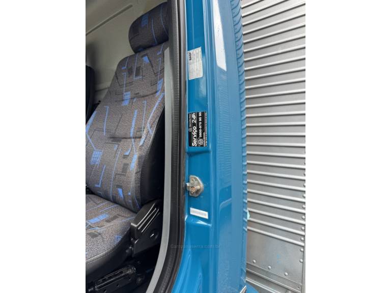 MERCEDES-BENZ - ACCELO 815 - 2013/2013 - Azul - Sob Consulta