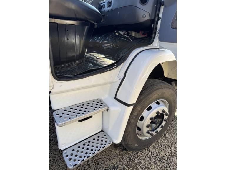 MERCEDES-BENZ - L-1620 - 2009/2009 - Branca - Sob Consulta