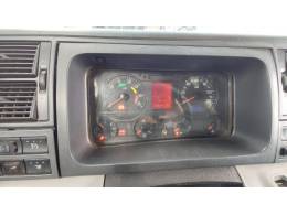 VOLKSWAGEN - 24-250 - 2011/2011 - Prata - Sob Consulta
