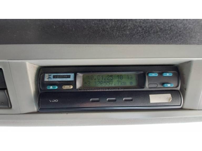 VOLKSWAGEN - 24-250 - 2011/2011 - Prata - Sob Consulta