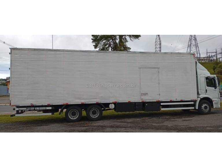 VOLKSWAGEN - 24-250 - 2011/2011 - Branca - Sob Consulta