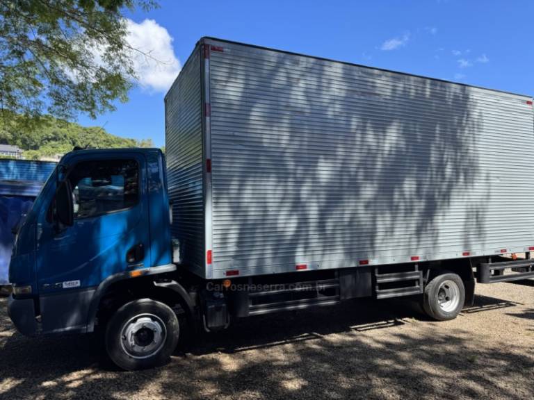 MERCEDES-BENZ - ACCELO 815 - 2015/2016 - Azul - Sob Consulta