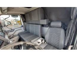 VOLKSWAGEN - 24-250 - 2011/2011 - Prata - Sob Consulta